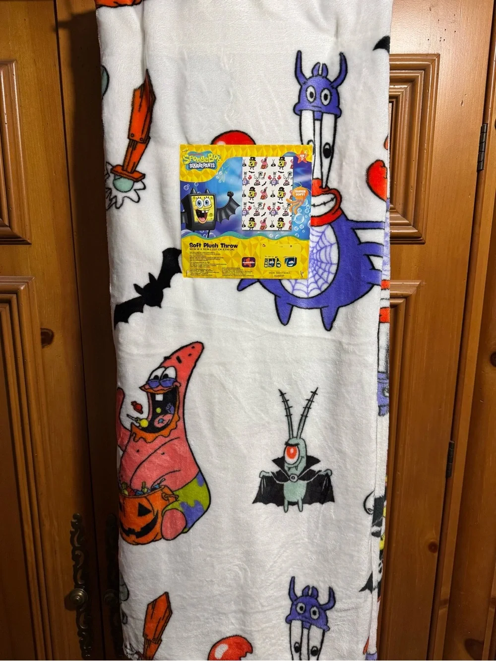 SpongeBob SquarePants Halloween Plush Blanket - Multicolor